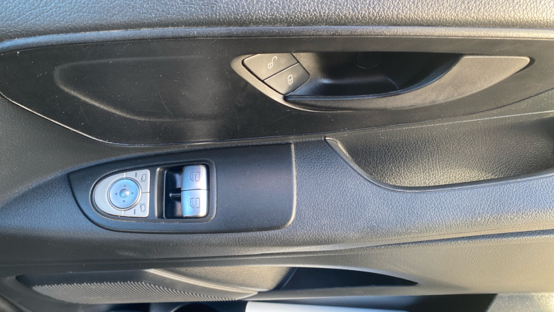 Mercedes-Benz Vito L3 Diesel Rwd 116CDI Progressive Van 9G-Tronic